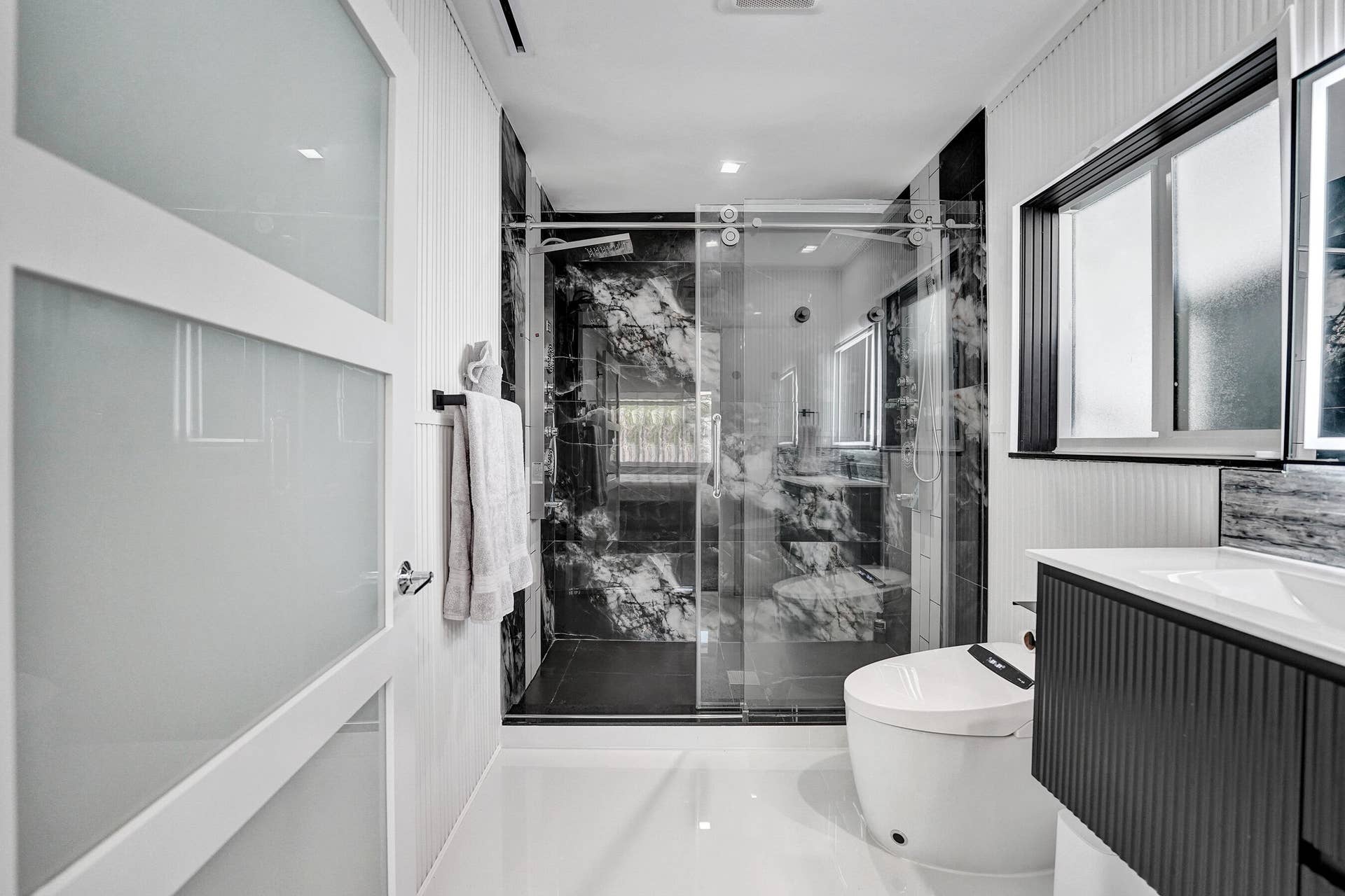 Bathroom #1 ensuite