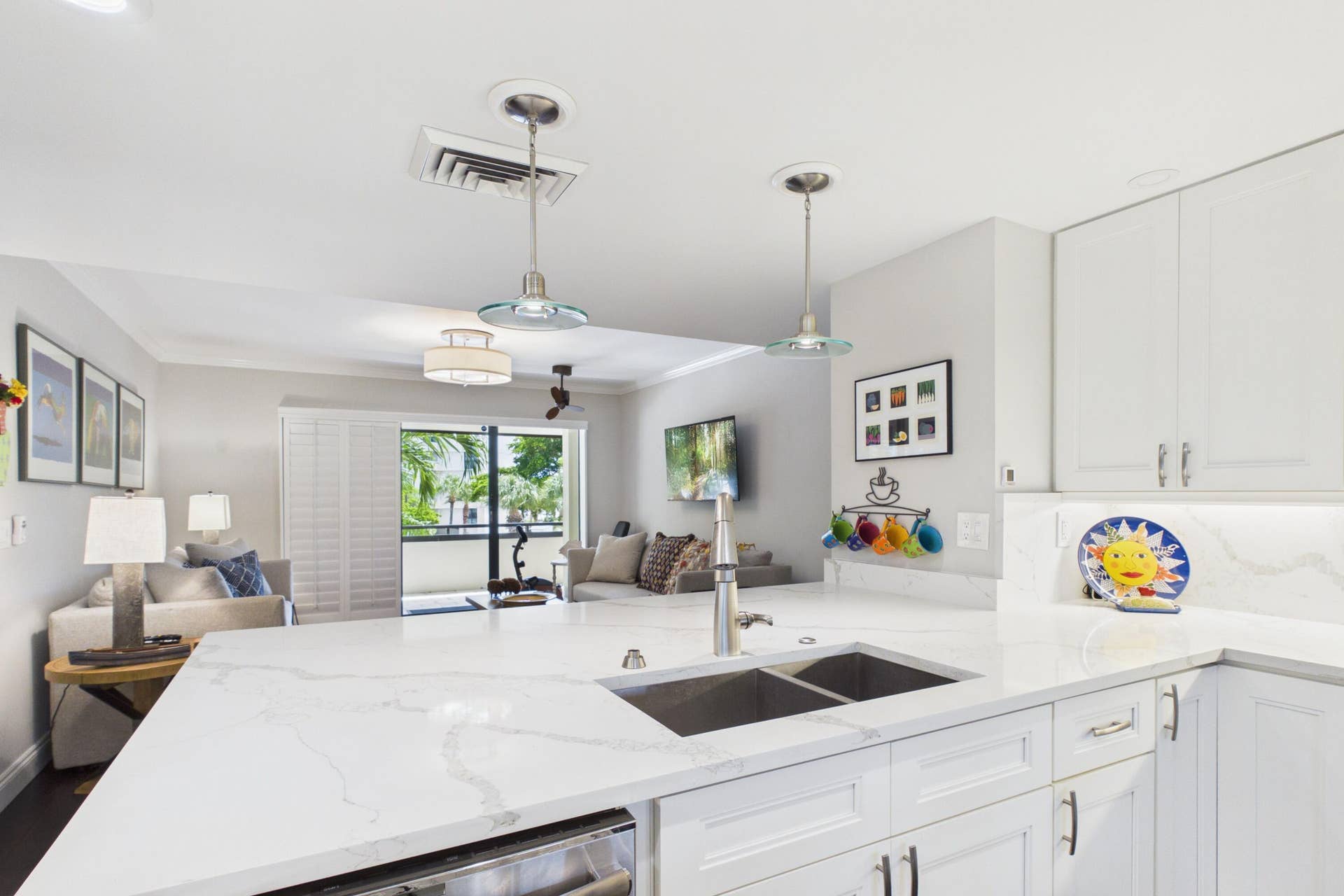 1117 MARINE Way E, K3L Boat Slip#45, North Palm Beach, FL 33408 Kitchen
