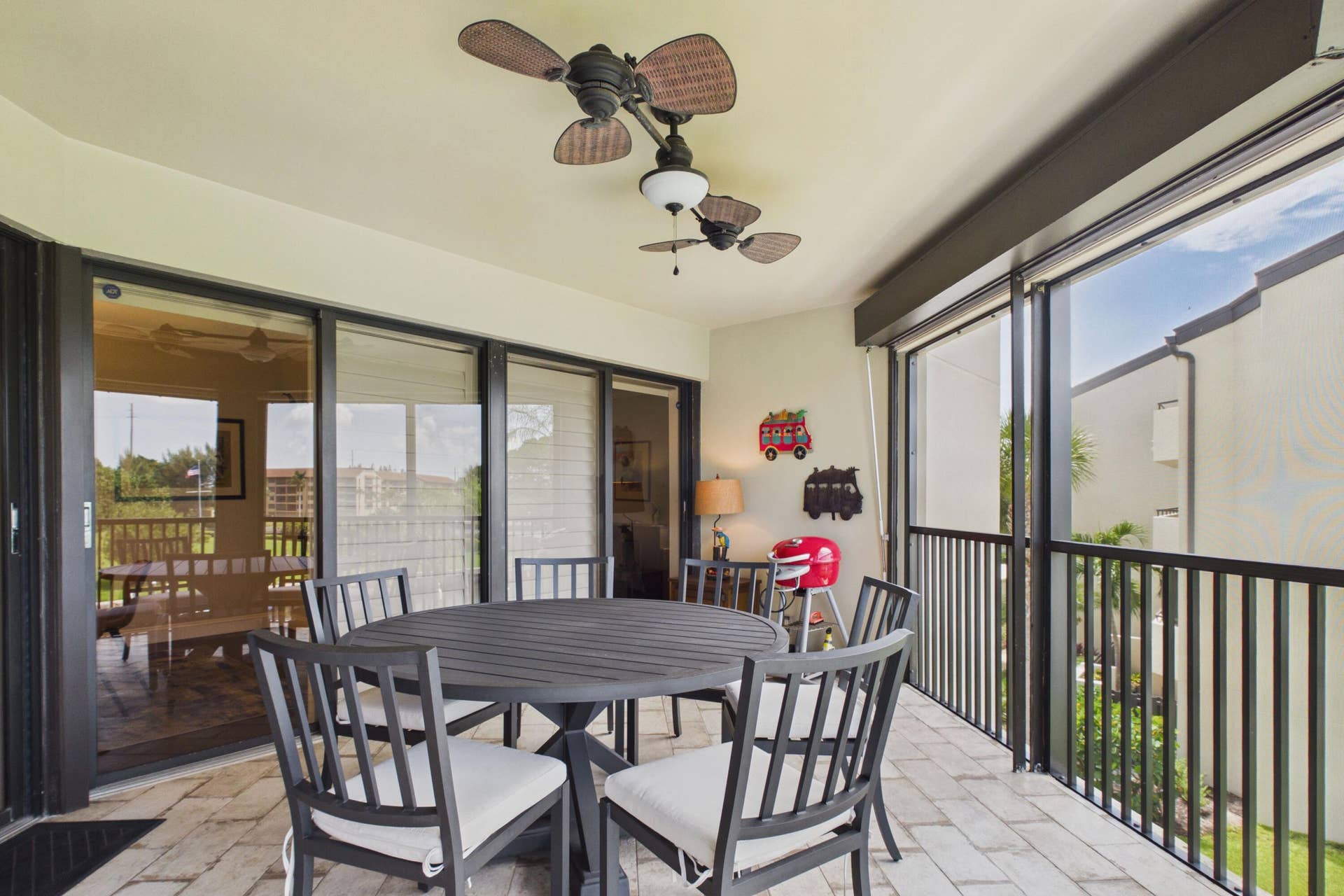1117 MARINE Way E, K3L Boat Slip#45, North Palm Beach, FL 33408 Screened Balcony