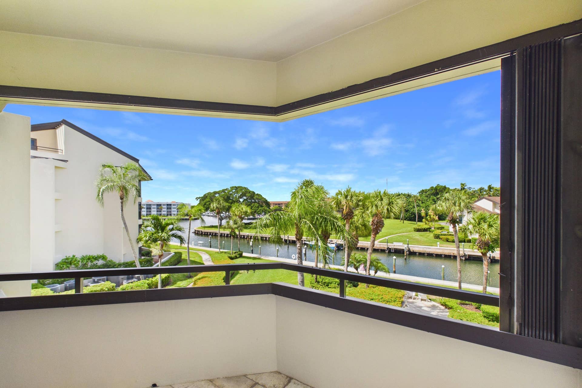 1117 MARINE Way E, K3L Boat Slip#45, North Palm Beach, FL 33408 View Primary Bedroom Balcony