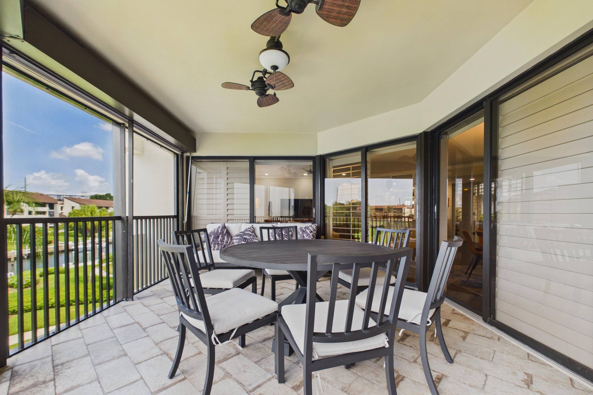 1117 MARINE Way E, K3L Boat Slip#45, North Palm Beach, FL 33408 Screened Balcony