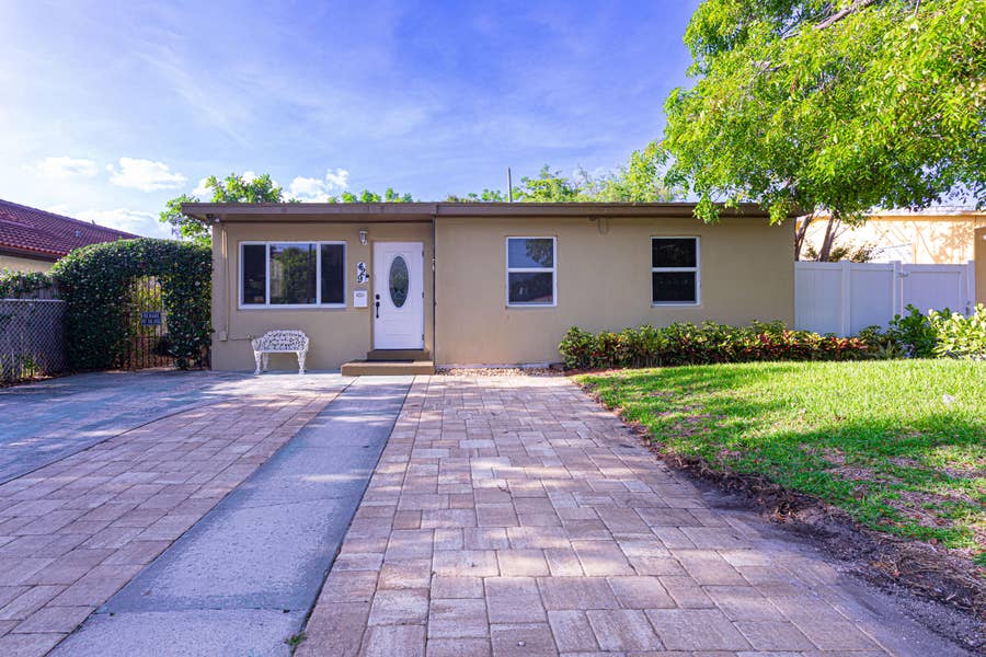 Property photo for 429 SUMMA Street, West Palm Beach, FL
