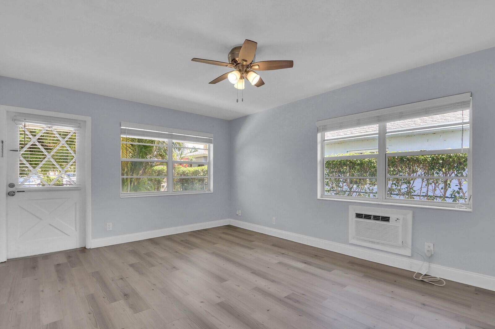112 SANDAL Lane, #4, Palm Beach Shores, FL 33404 4