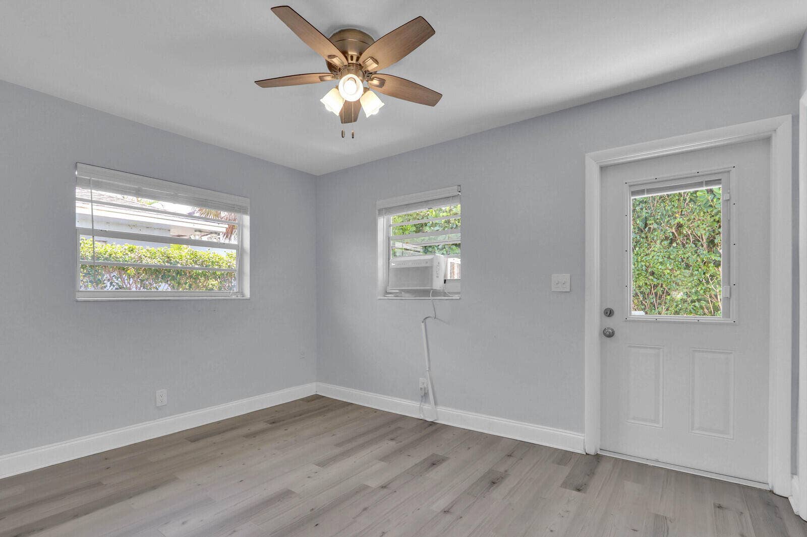 112 SANDAL Lane, #4, Palm Beach Shores, FL 33404 11