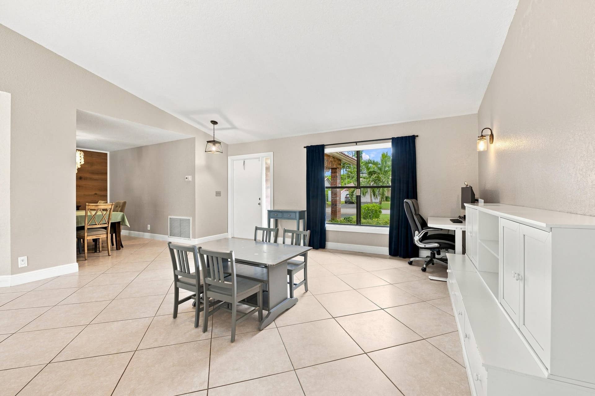 10666 NW 2ND Place, Coral Springs, FL 33071 7__jjl8049