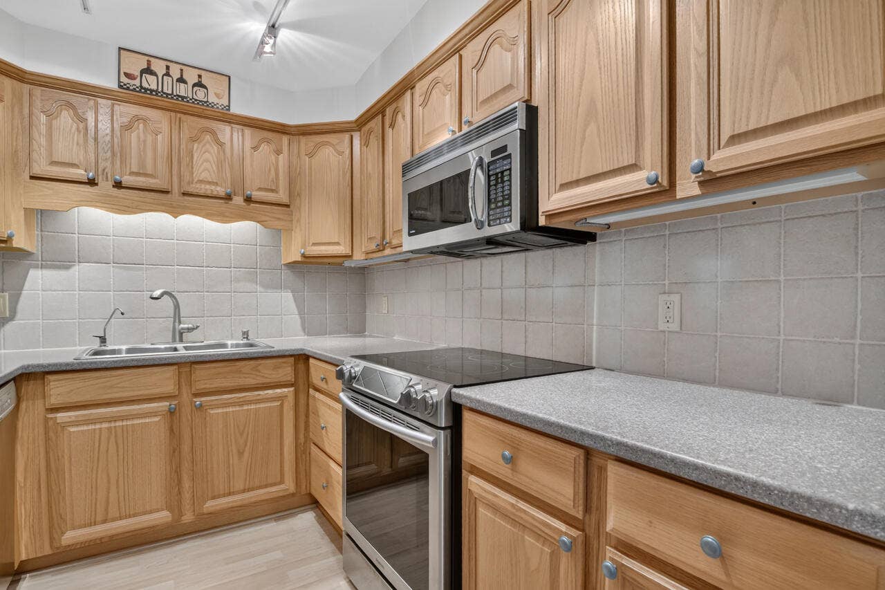 336 GOLFVIEW Road, #605, North Palm Beach, FL 33408 5-336-Gulfview-Rd-605-5