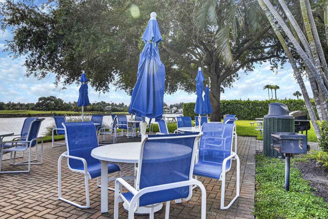 336 GOLFVIEW Road, #605, North Palm Beach, FL 33408 38-336-Gulfview-Rd-605-38
