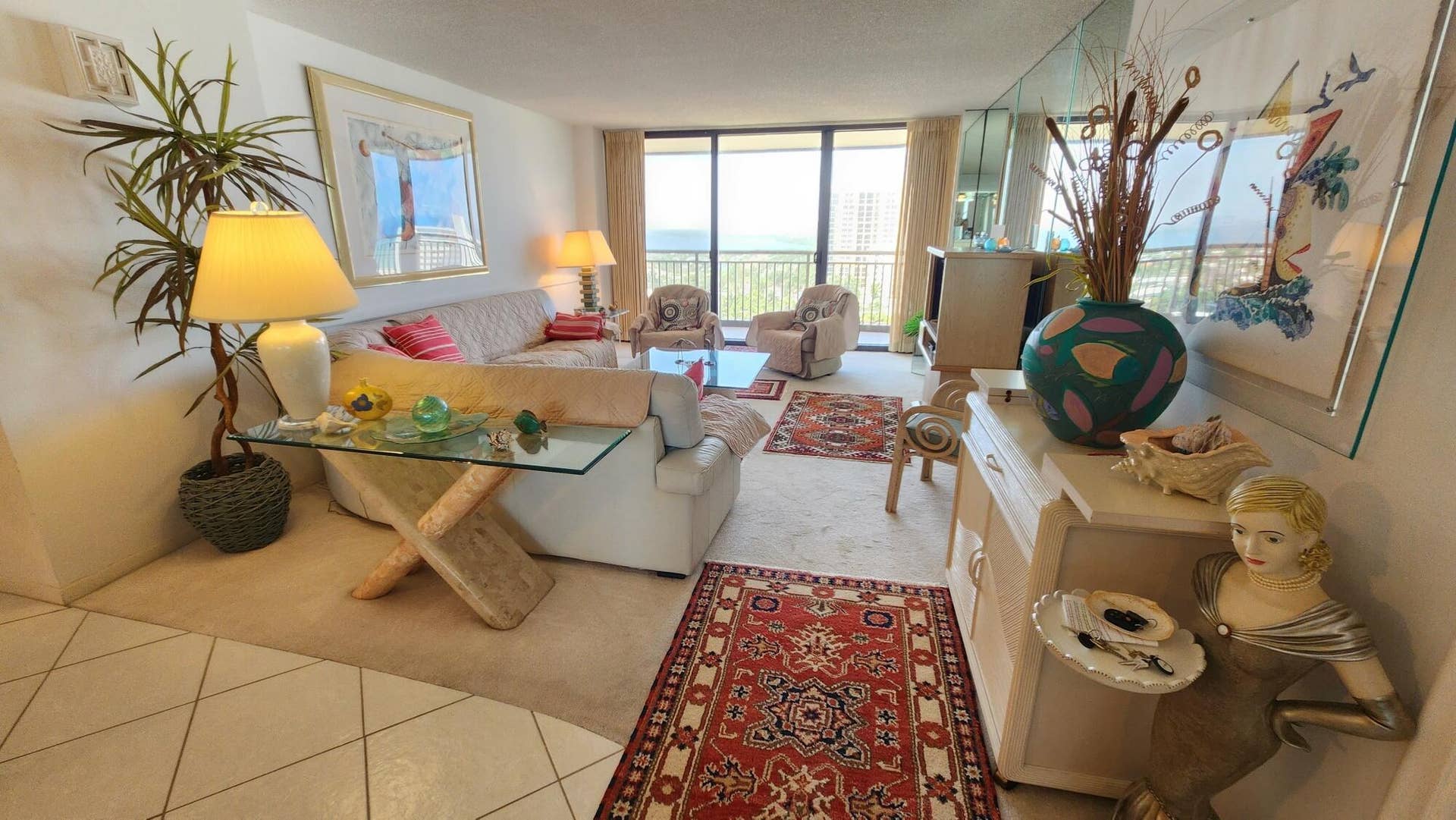 3400 N Ocean Drive, #1703, Riviera Beach, FL 33404 Spacious Living Area