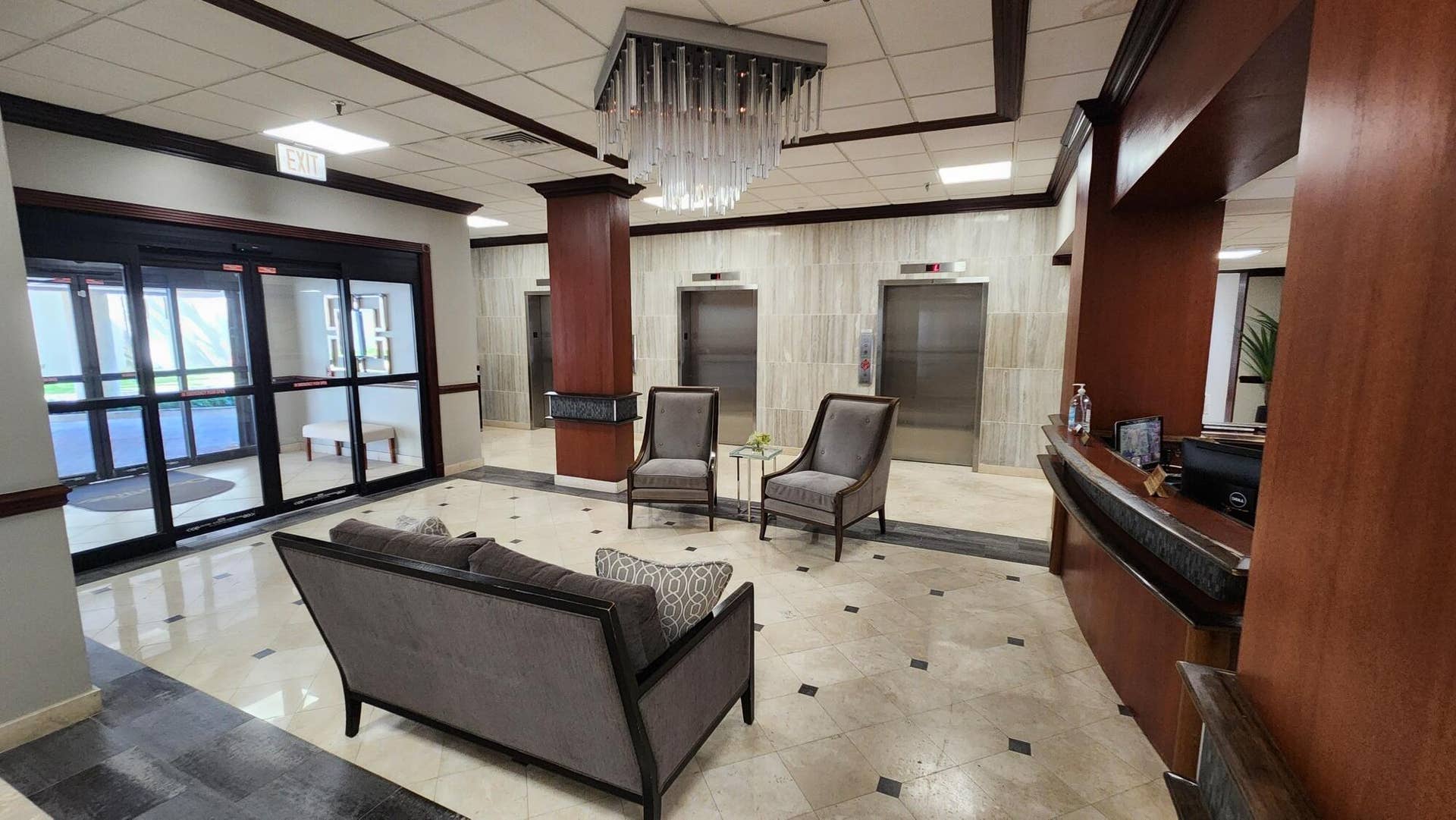 3400 N Ocean Drive, #1703, Riviera Beach, FL 33404 Lobby