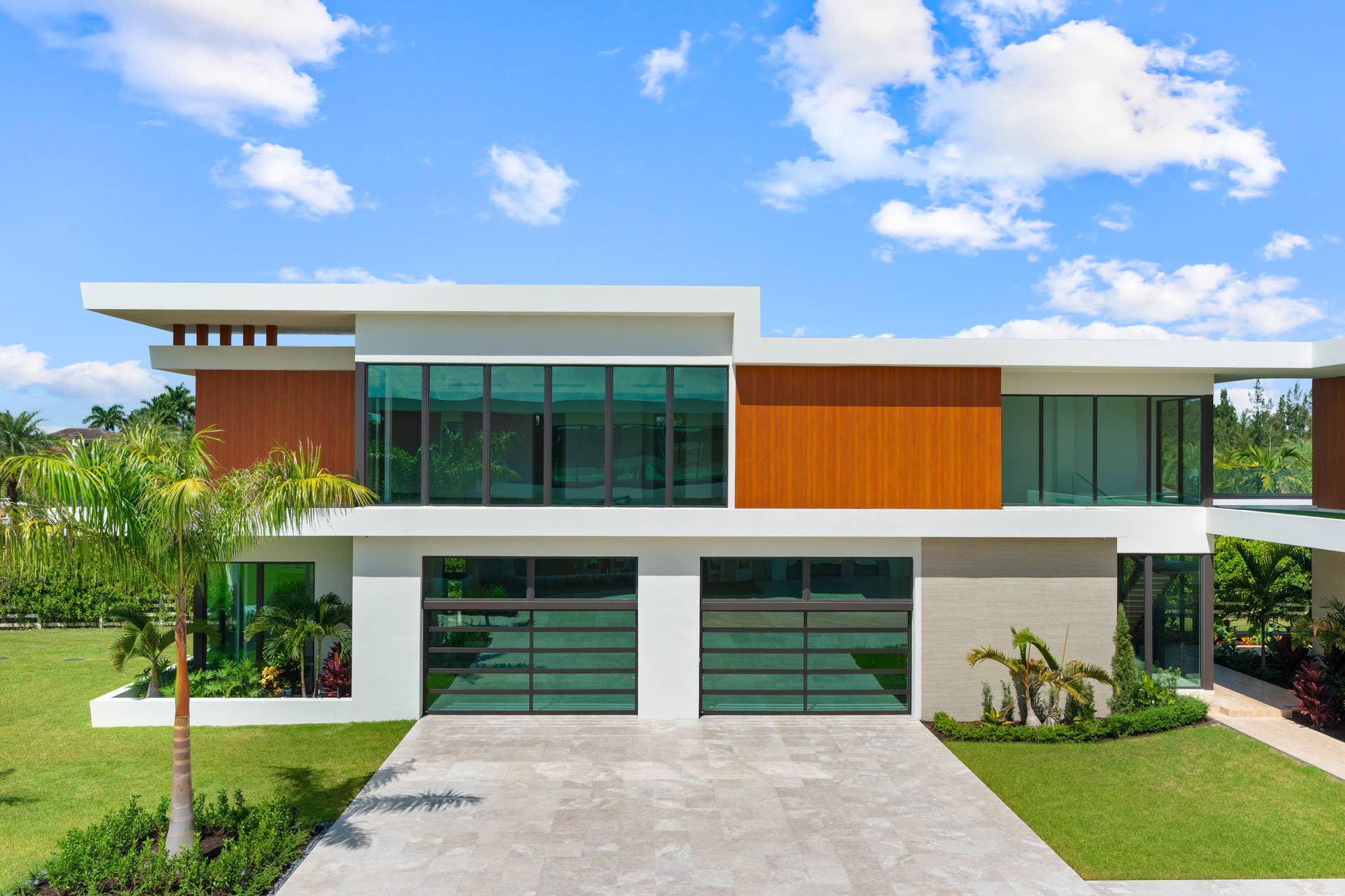 16745 Stratford Court, Southwest Ranches, FL 33331 Man's Wing - Garage and Wellness Center