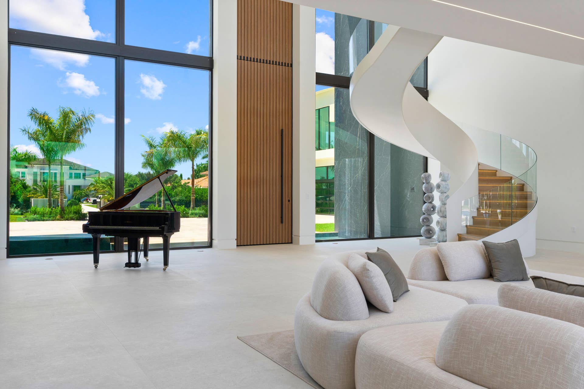 16745 Stratford Court, Southwest Ranches, FL 33331 Foyer Entry and Floating Staircase