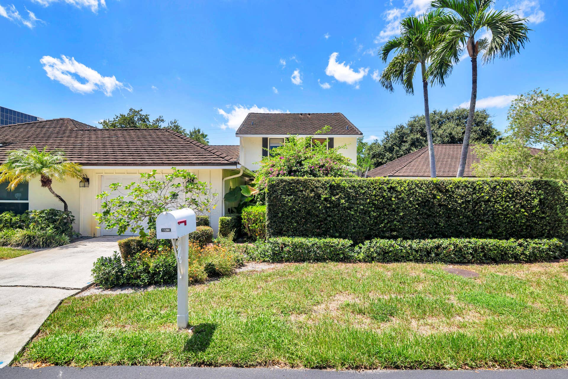 11290 Glen Oaks Court, North Palm Beach, FL 33408 low-1