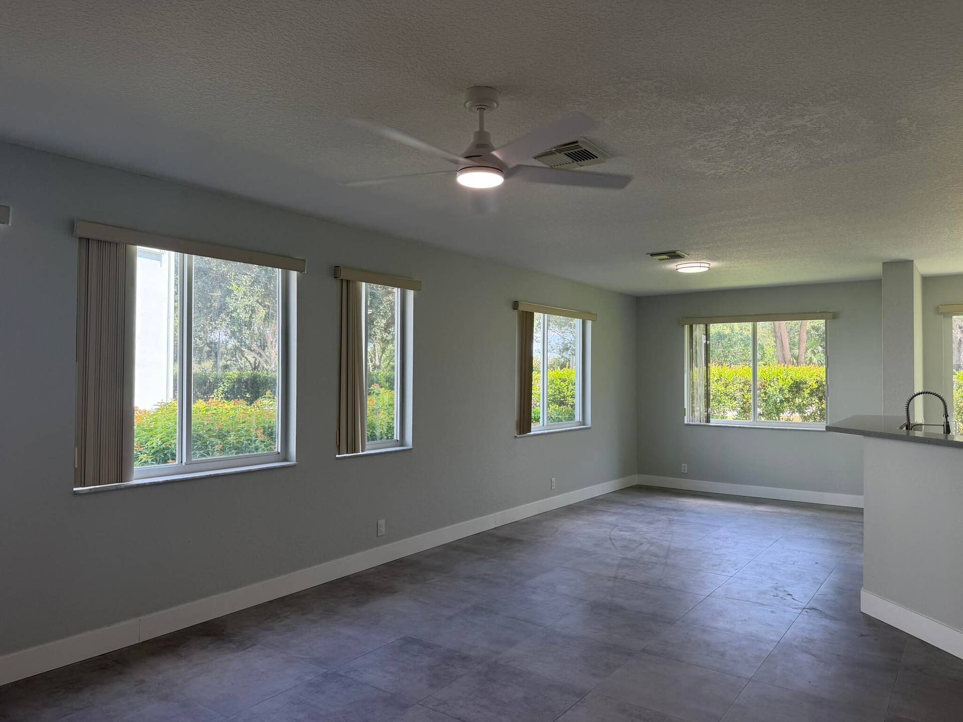 3251 LAUREL RIDGE Circle, Riviera Beach, FL 33404 IMG_2021