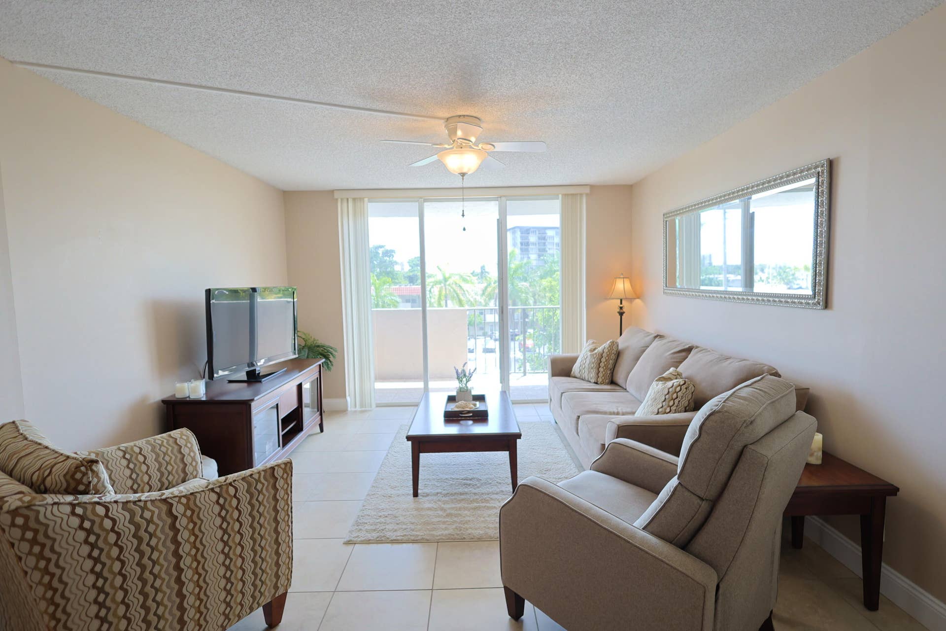 777 S Federal Highway, #RP403, Pompano Beach, FL 33062 IMG_0345