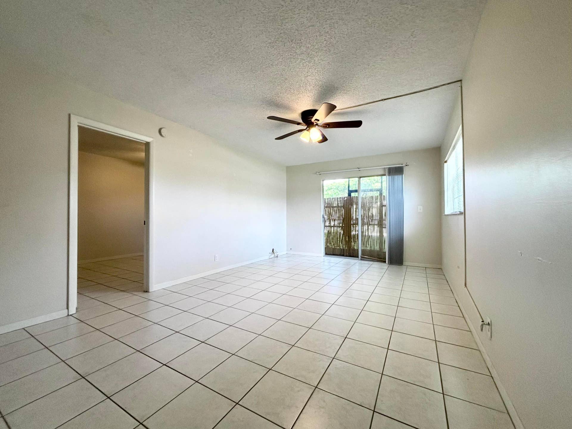 4139 NW 88th Avenue, #104, Coral Springs, FL 33065 Dinning Area