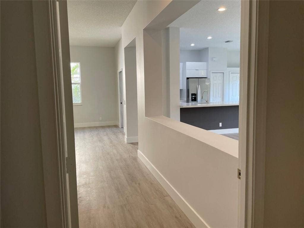 4293 LAUREL RIDGE Circle, #4293, Weston, FL 33331 4293-56