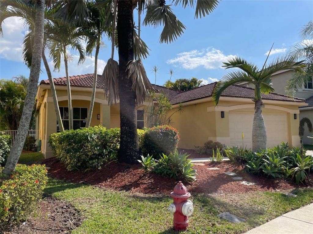 4293 LAUREL RIDGE Circle, #4293, Weston, FL 33331 4293-64