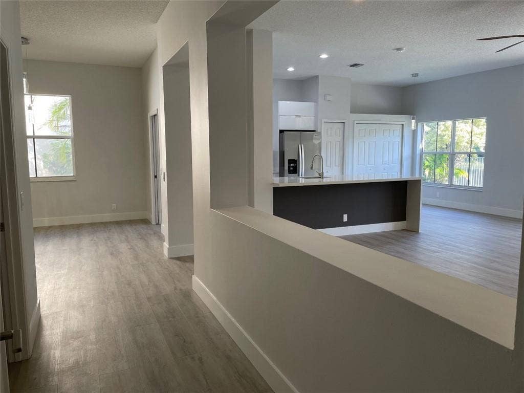 4293 LAUREL RIDGE Circle, #4293, Weston, FL 33331 4293-57