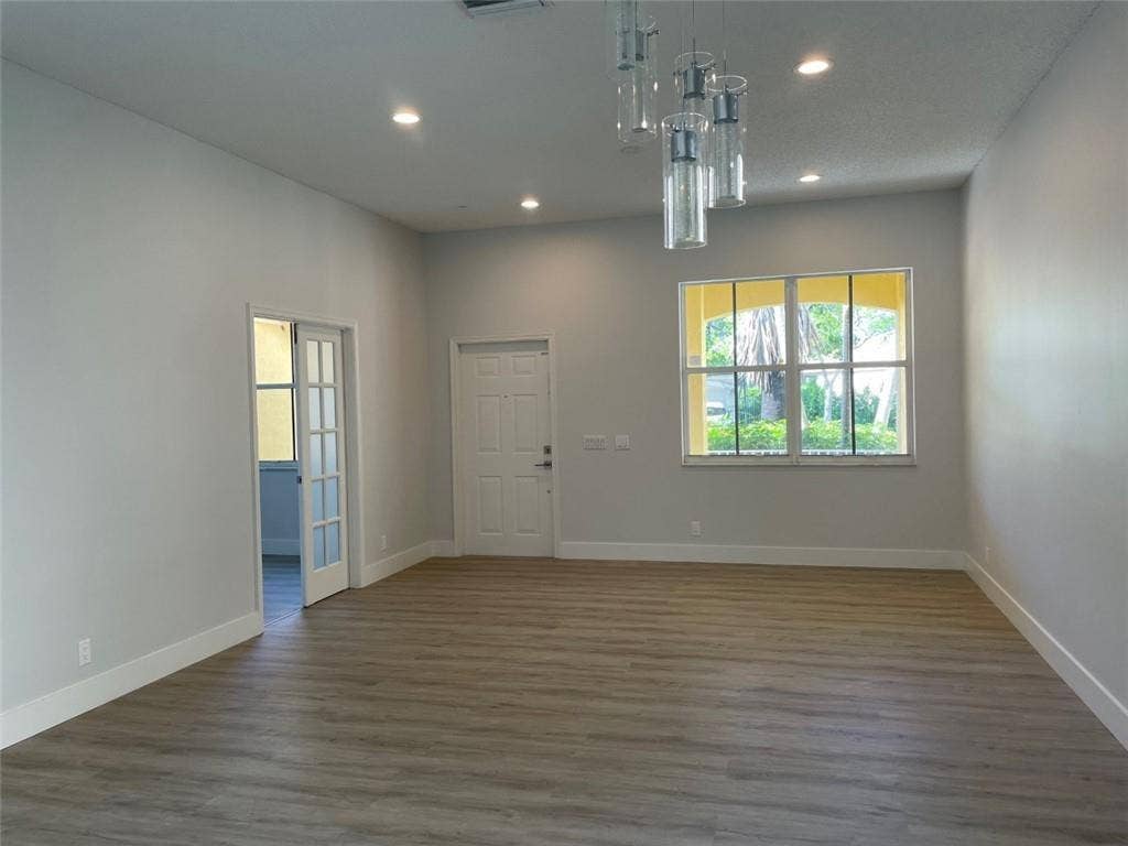 4293 LAUREL RIDGE Circle, #4293, Weston, FL 33331 4293-23