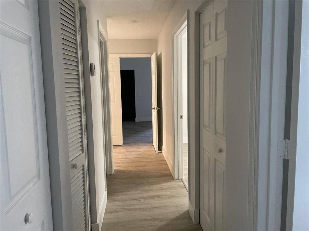 4293 LAUREL RIDGE Circle, #4293, Weston, FL 33331 4293-27