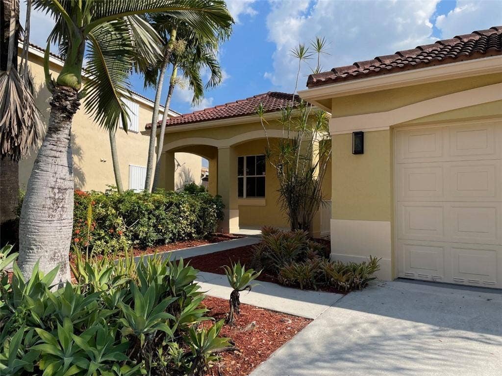 4293 LAUREL RIDGE Circle, #4293, Weston, FL 33331 4293-17