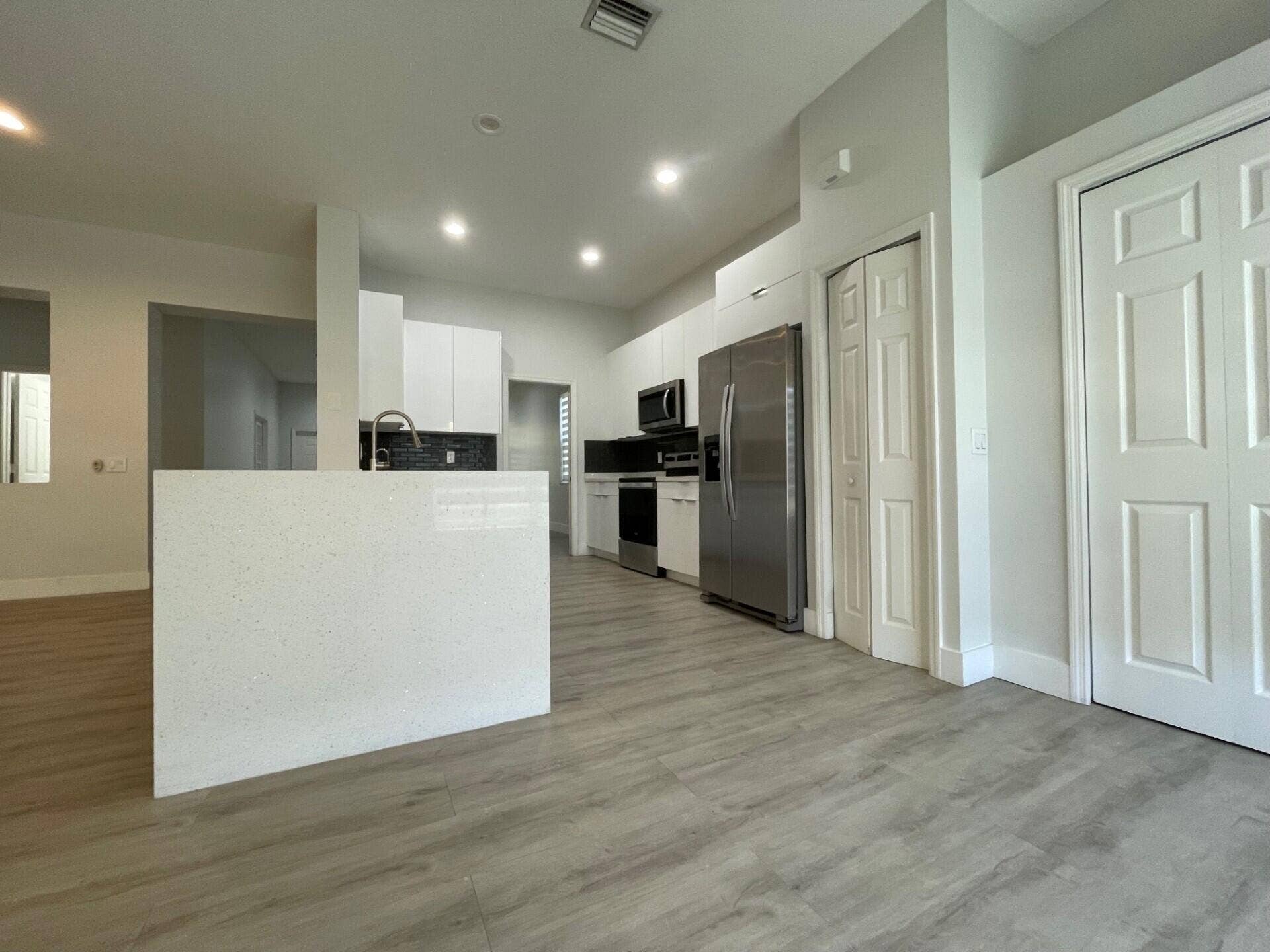 4293 LAUREL RIDGE Circle, #4293, Weston, FL 33331 4293-71