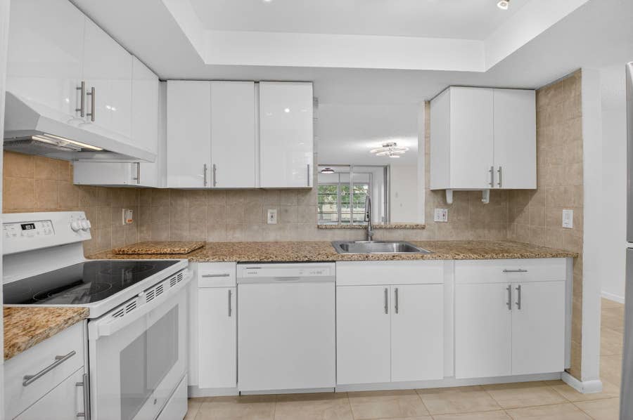 Property photo for 10 Willowbrook Lane, #207, Delray Beach, FL