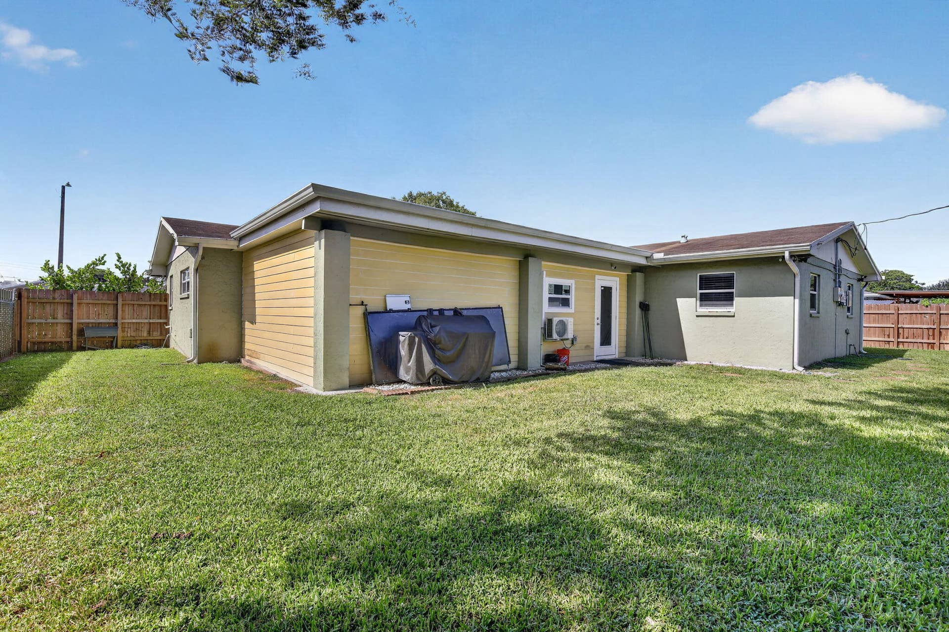 5301 SW 8TH Court, Plantation, FL 33317 51-web-or-mls-_A7A7890
