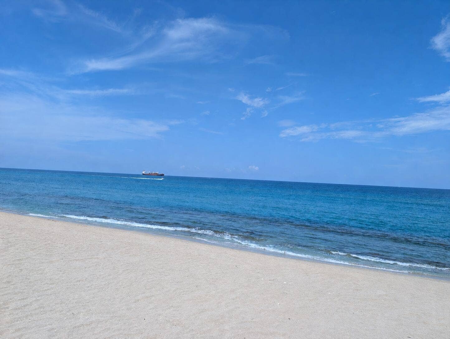 Dunes Towers Beach area