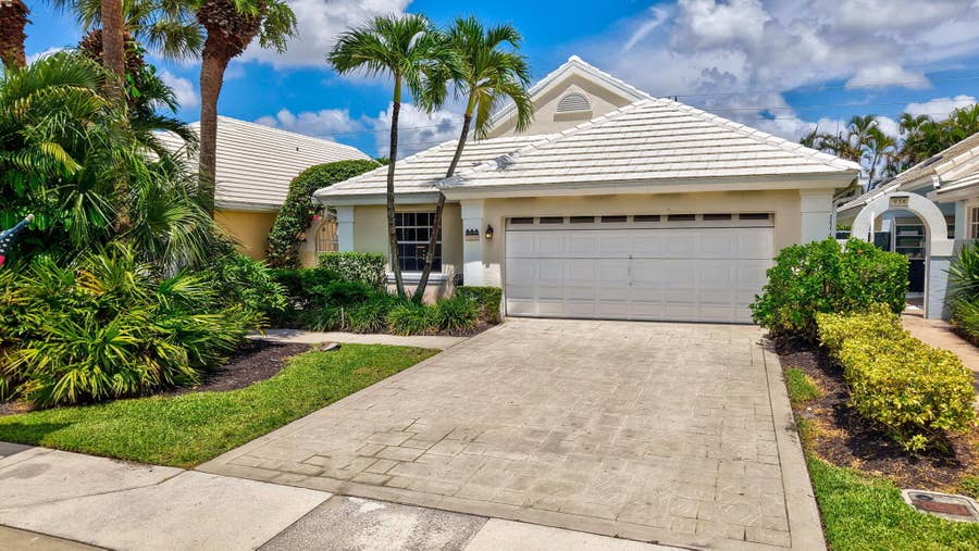 Property photo for 944 Dickens Place, West Palm Beach, FL