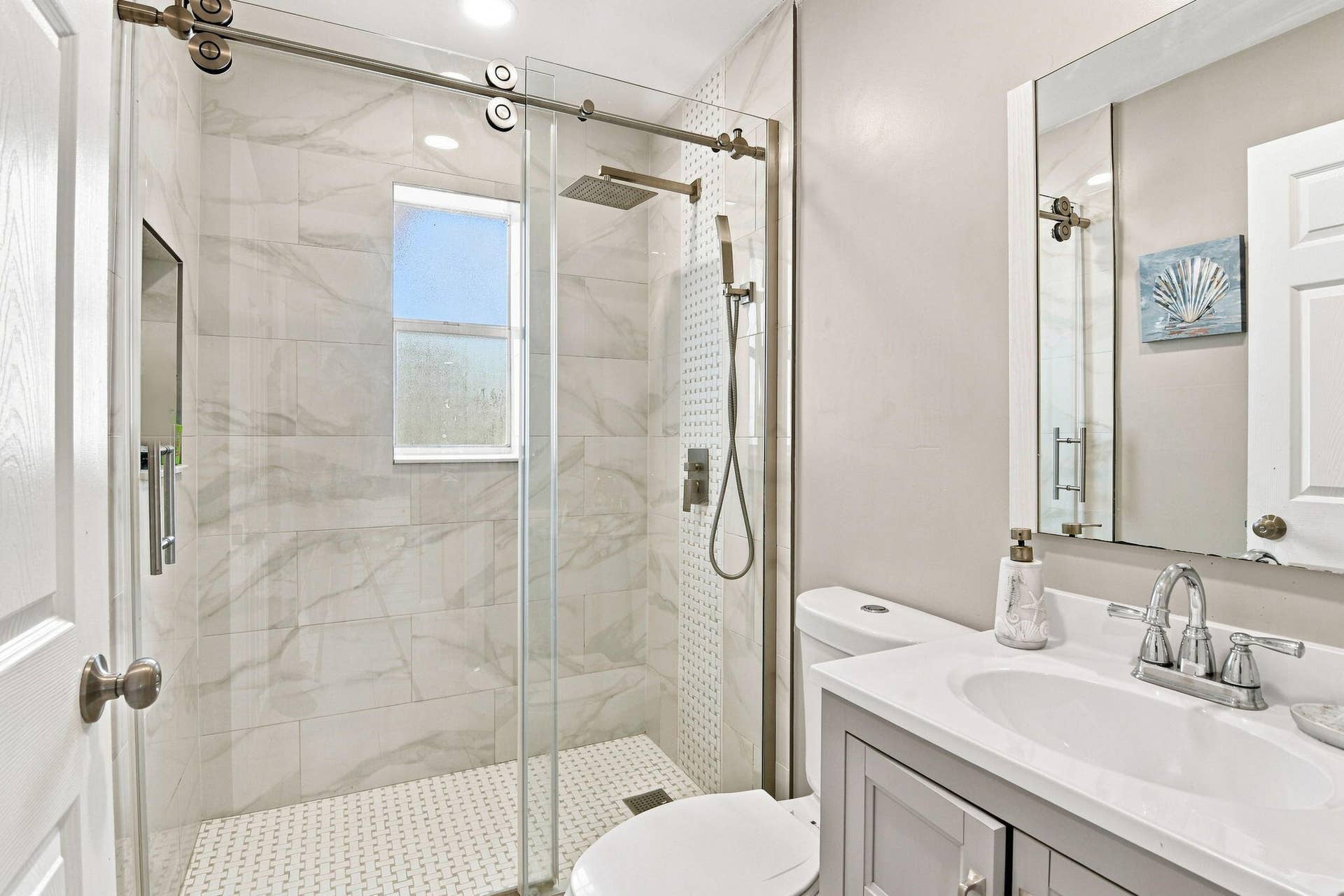 17-web-or-mls-1217-w-32nd-st-31-jpg