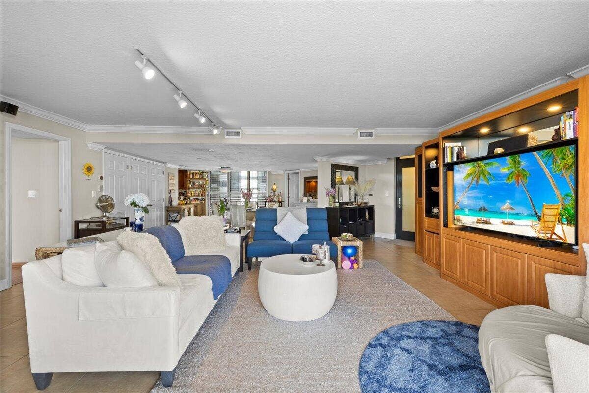 1167 HILLSBORO MILE, #308, Hillsboro Beach, FL 33062 10-424A1963