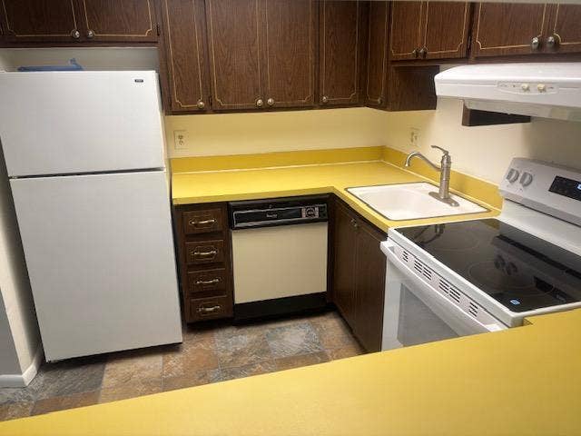 342 Southwind Drive, #223, North Palm Beach, FL 33408 Kitchen 2