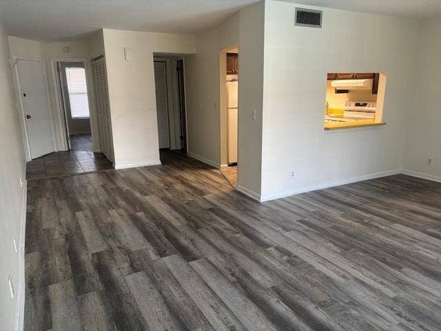 342 Southwind Drive, #223, North Palm Beach, FL 33408 Open Living Area