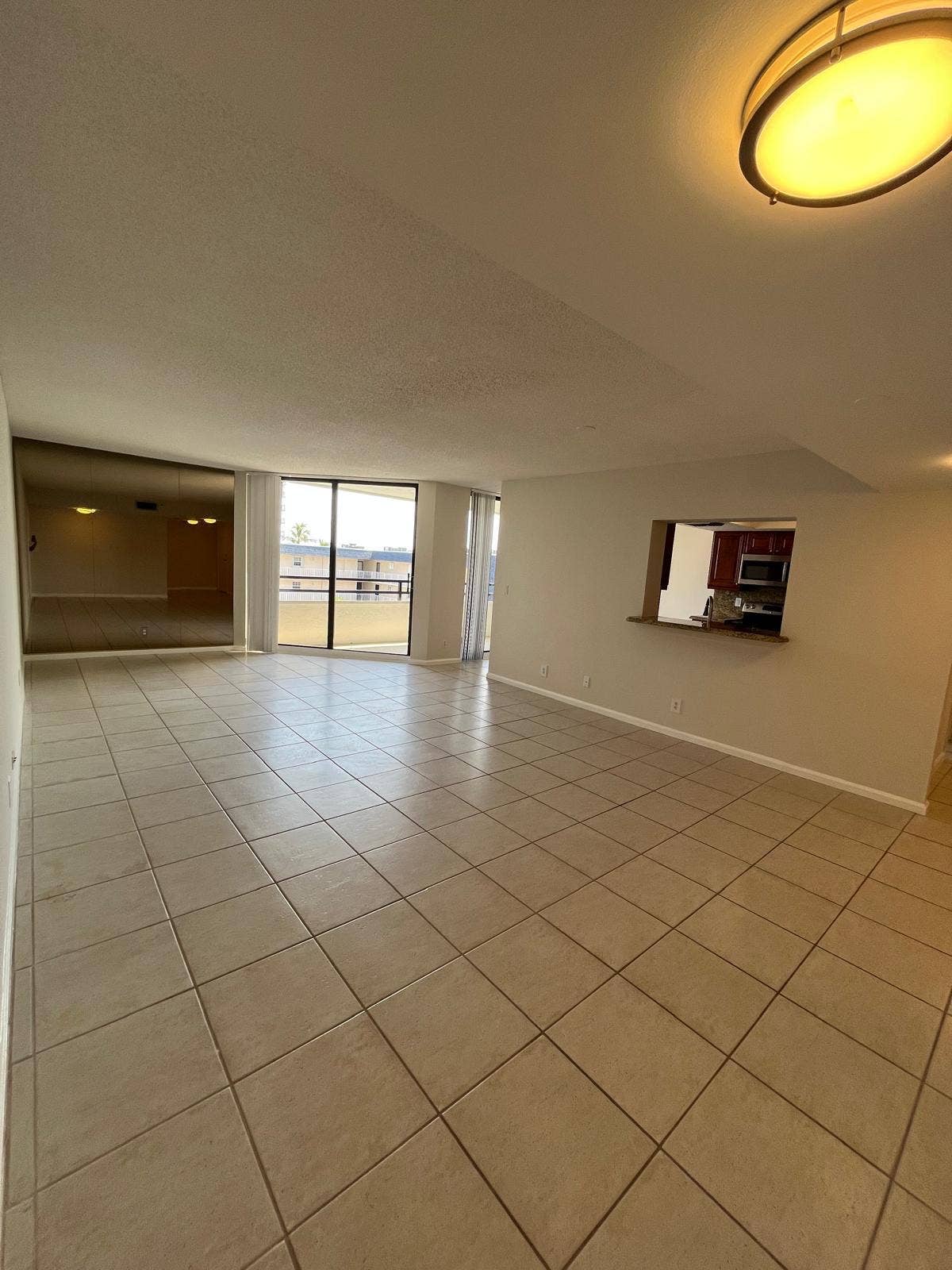 3555 S OCEAN Boulevard, #411, South Palm Beach, FL 33480 3555 S Ocean 411 living R