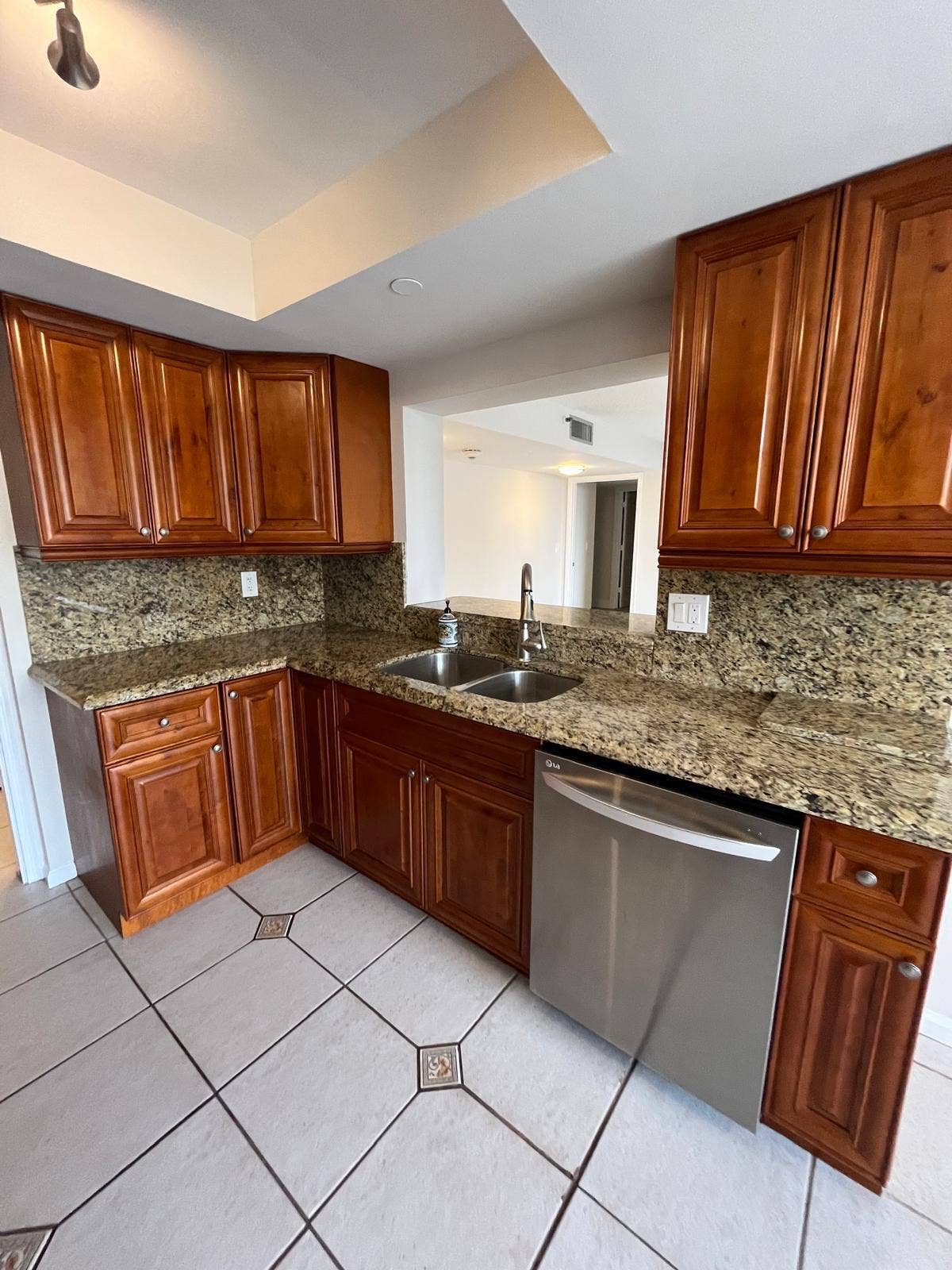 3555 S OCEAN Boulevard, #411, South Palm Beach, FL 33480 328acf96-44ed-4e11-a888-8fd47707e6ca