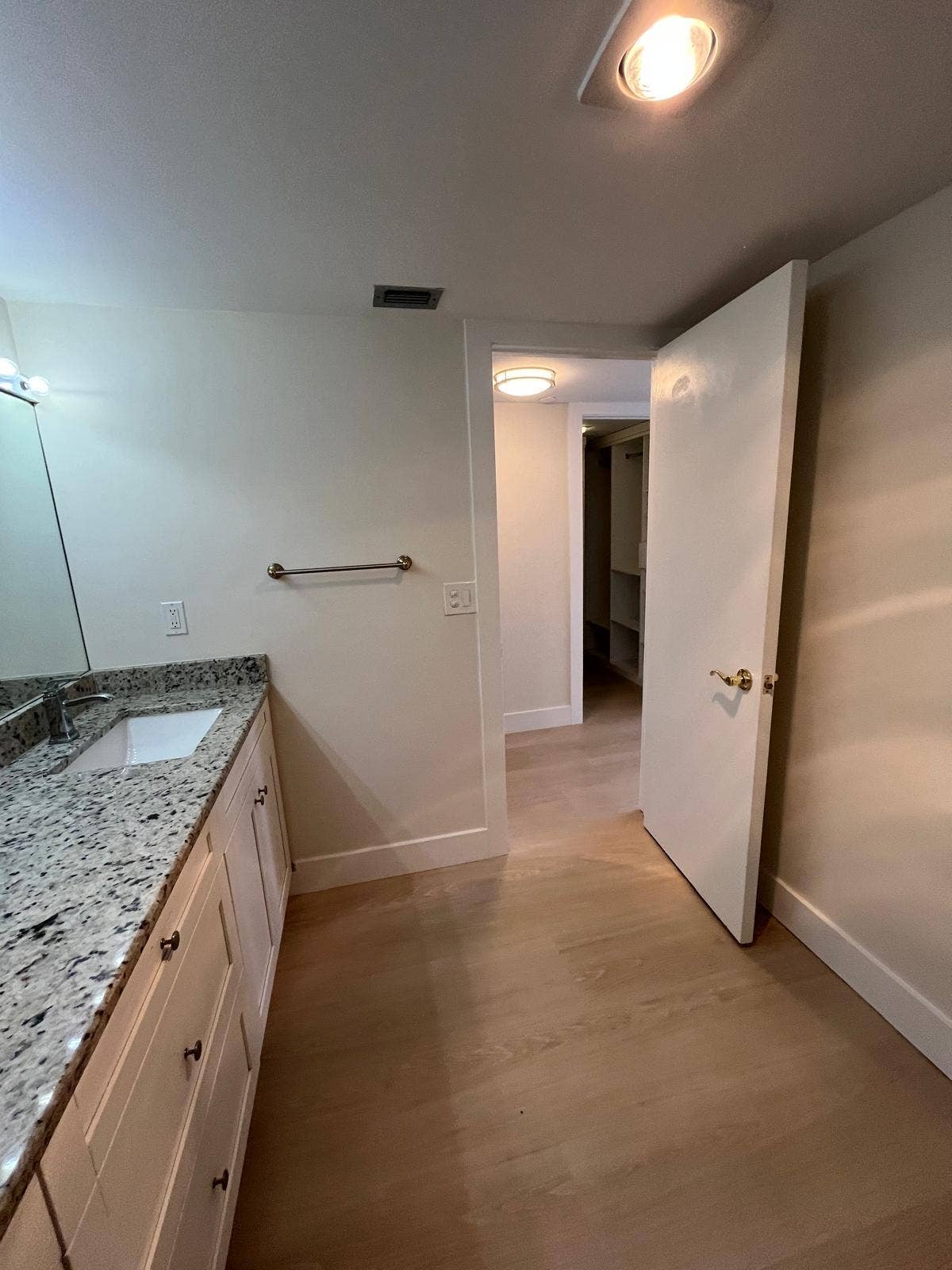 3555 S OCEAN Boulevard, #411, South Palm Beach, FL 33480 89963a22-8a08-4db5-a82e-77e72a0df843