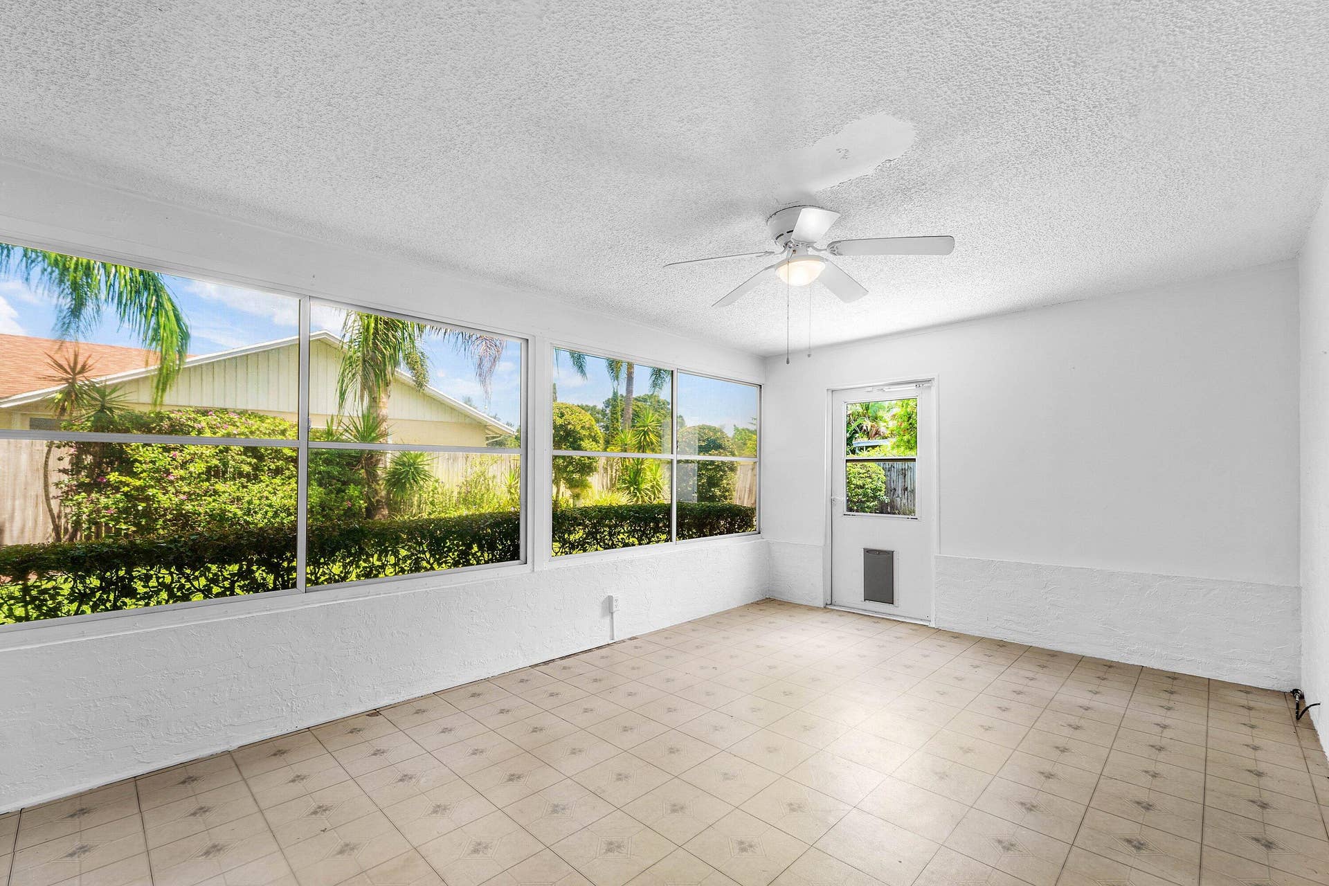 022-149ArrowheadCircle-Jupiter-FL-33458-