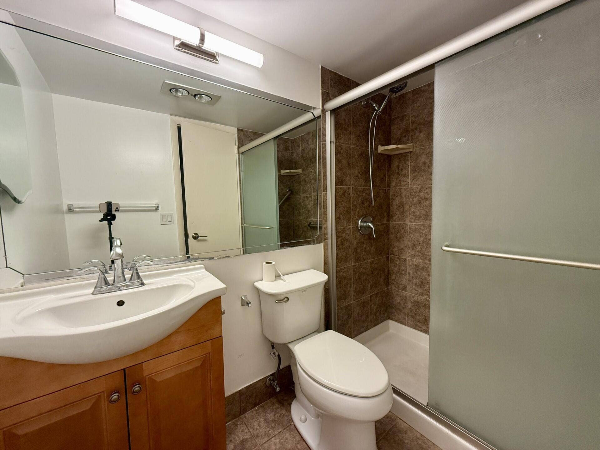 51 HASTINGS D, #51, West Palm Beach, FL 33417 Bathroom