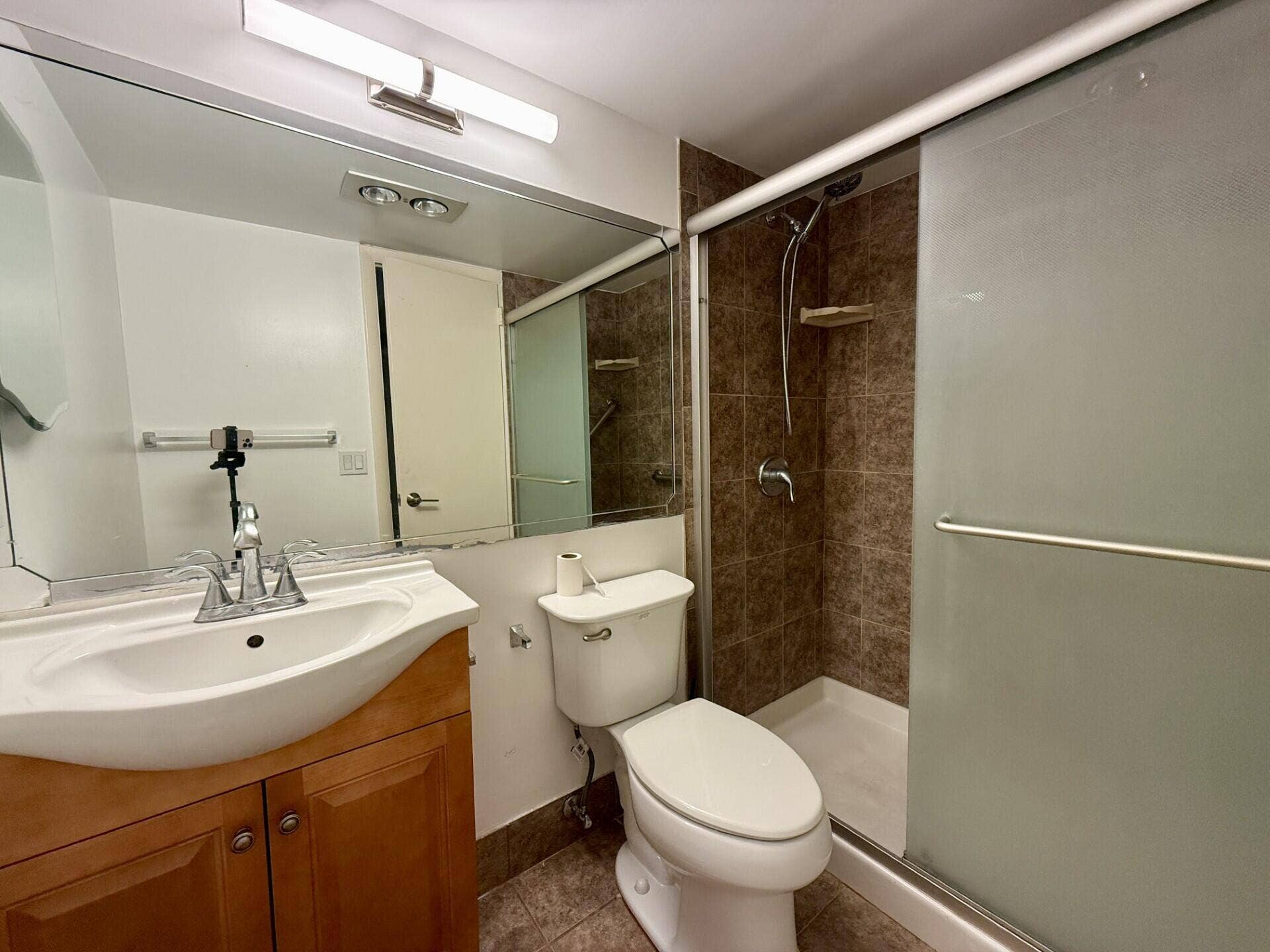 51 HASTINGS D, #51, West Palm Beach, FL 33417 Bathroom