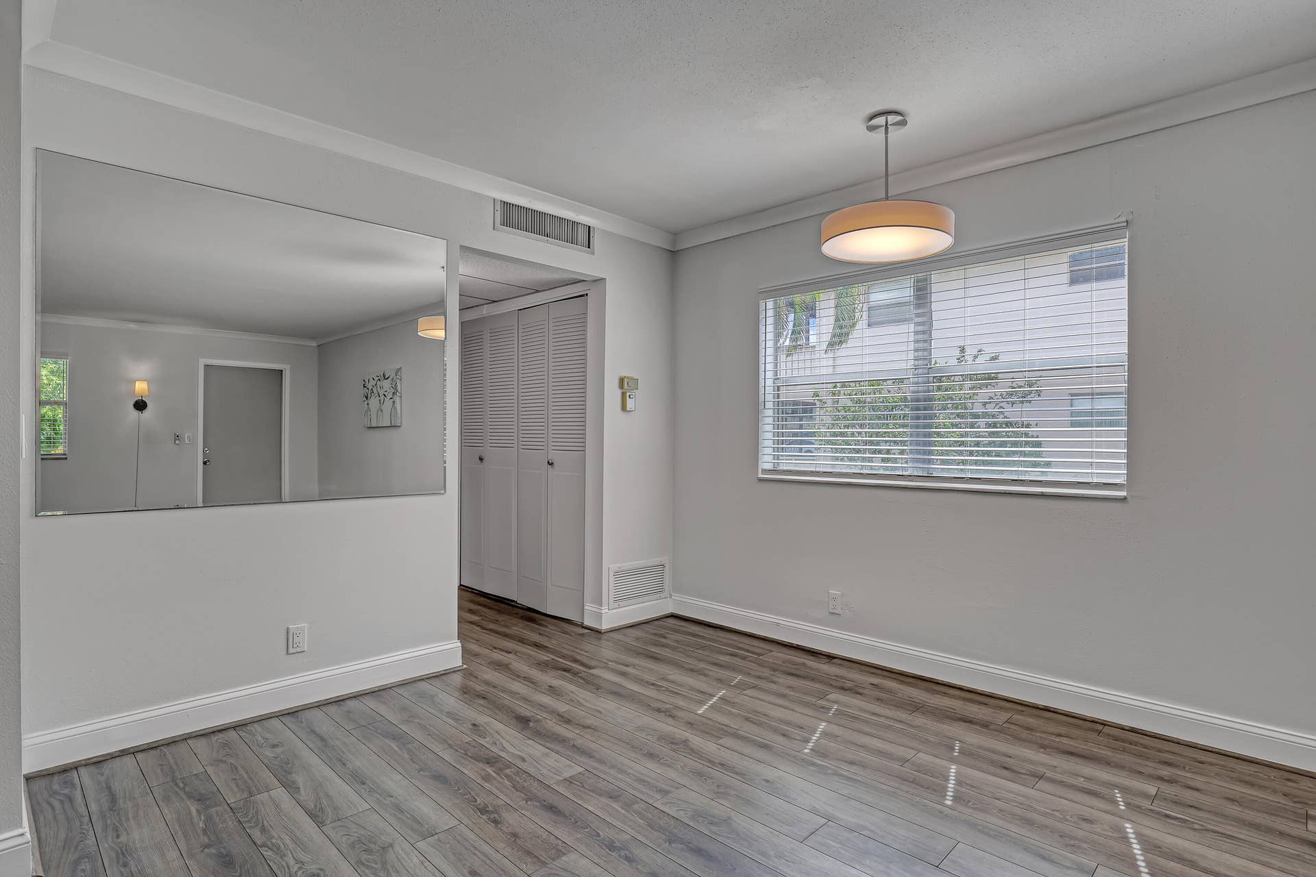 611 Saxony Park (12)