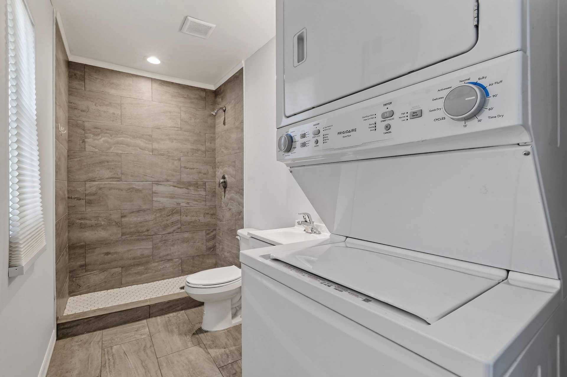 6416thSt(19)