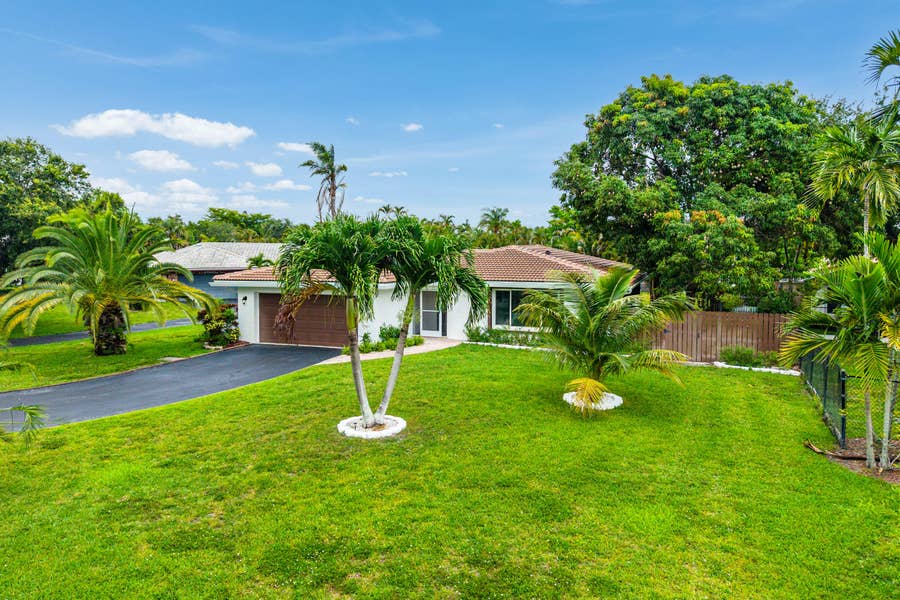 Property photo for 4025 NW 105TH Avenue, Coral Springs, FL