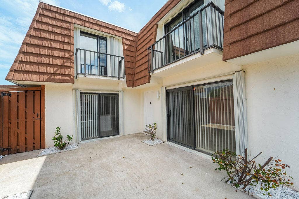 3900 SE County Line Road, Jupiter, FL 33469 3900Countylineroad17c-1