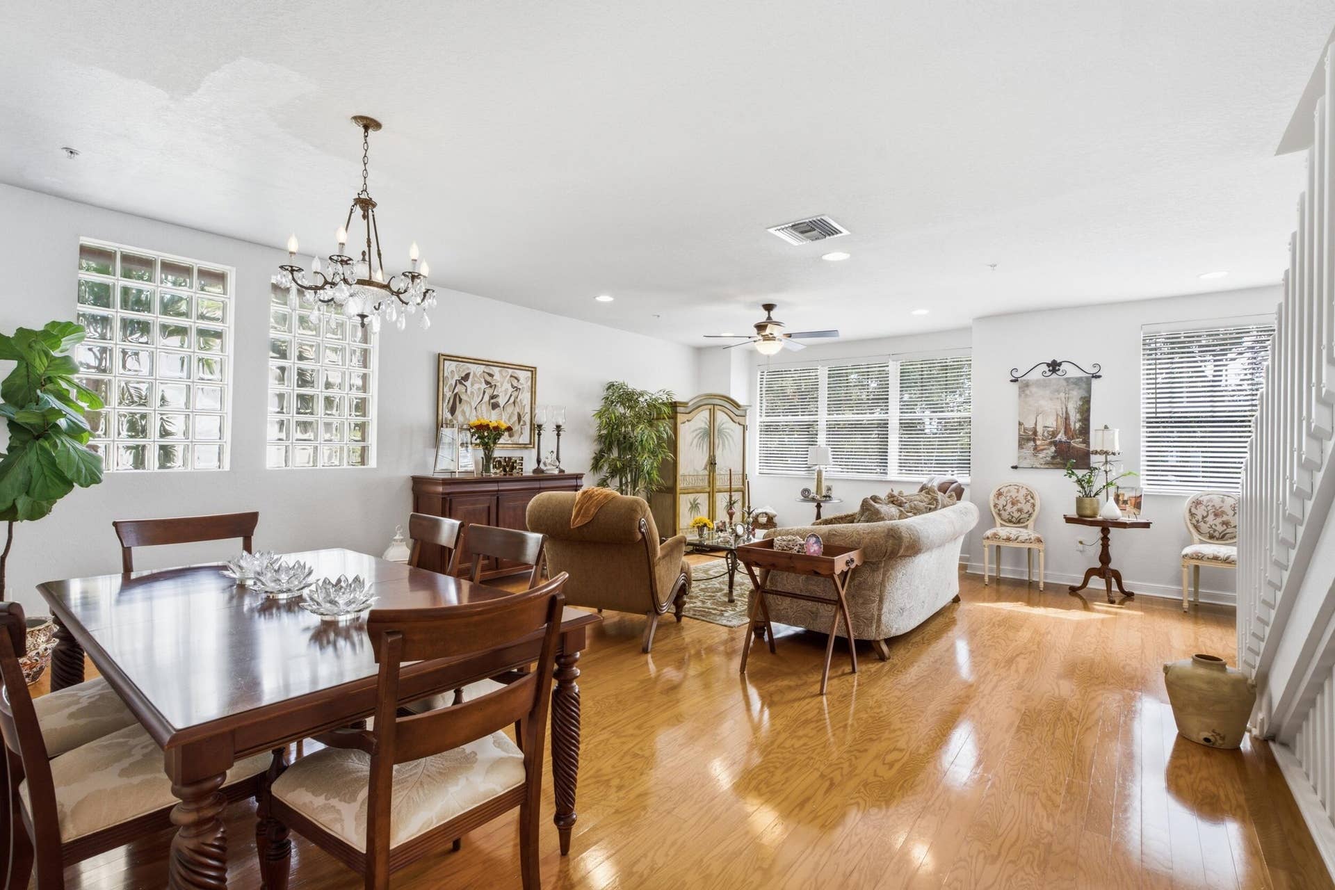960 Millbrae Court, #6, West Palm Beach, FL 33401 Living area a
