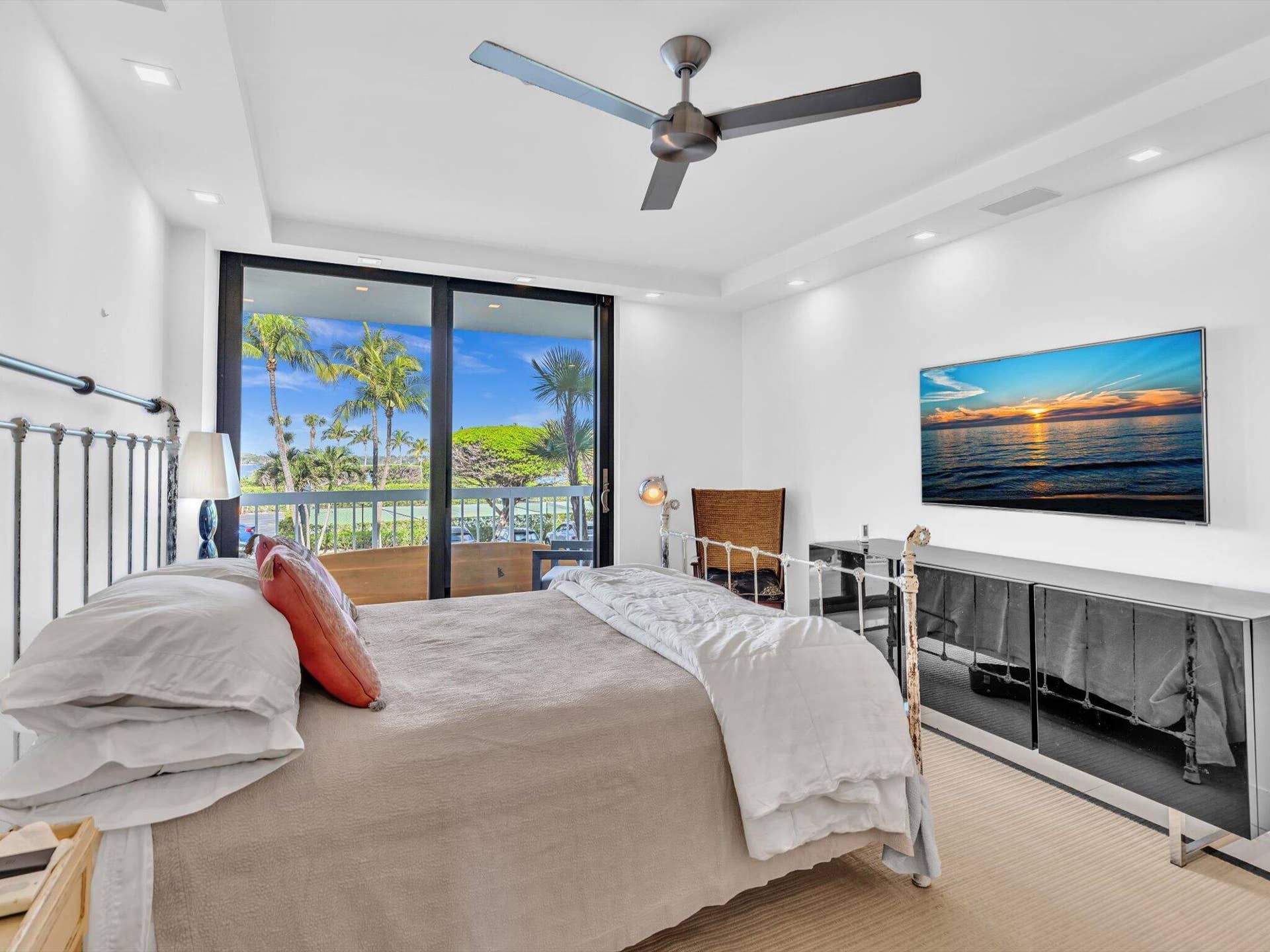 2ND BEDROOM WITH ICW VIEWS