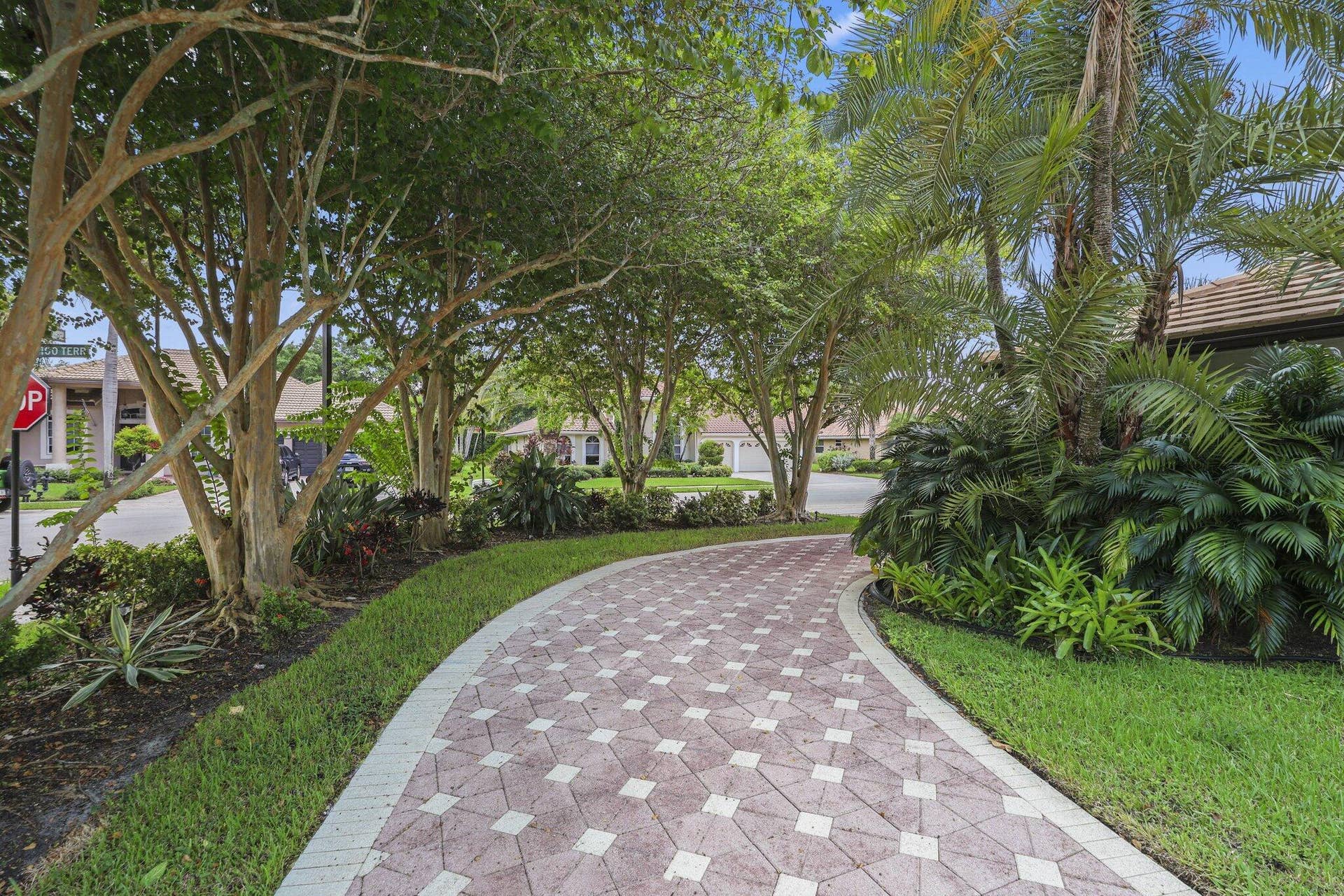 757 NW 100th Terrace - 58.jpg-SMALL