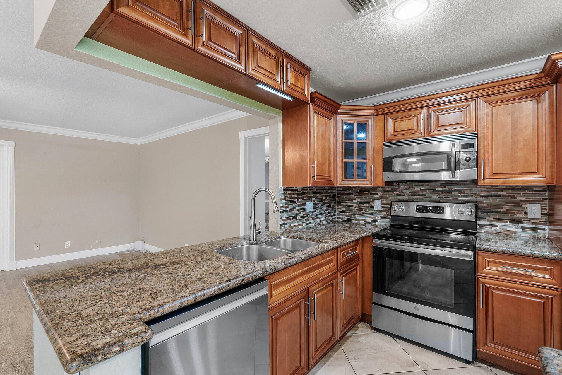 9396 GETTYSBURG Road, Boca Raton, FL 33434 016-9396GettysburgRoad-BocaRaton-FL-3343