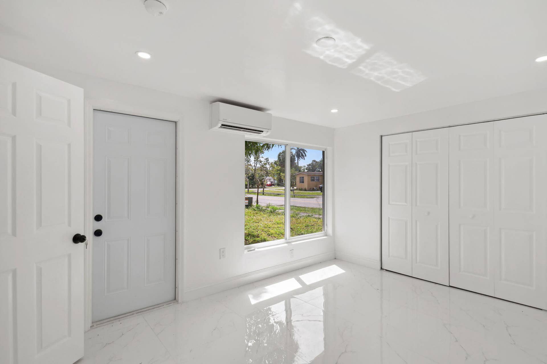 1530 NW 18TH Court, Fort Lauderdale, FL 33311 Primary
