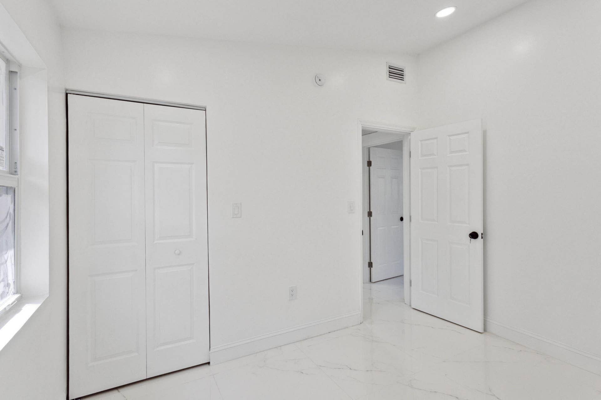 1530 NW 18TH Court, Fort Lauderdale, FL 33311 Third Bedroom